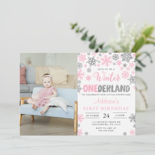 ガールウィンターオネダーランドファースト誕生日写真 招待状 (スタンド正面)