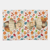 ガールカービングアップルとパンプキカラフルンハロウィーン キッチンタオル (横)