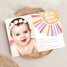 ガールサンシャイン最初の旅のまわりにサンバースデーパーティー