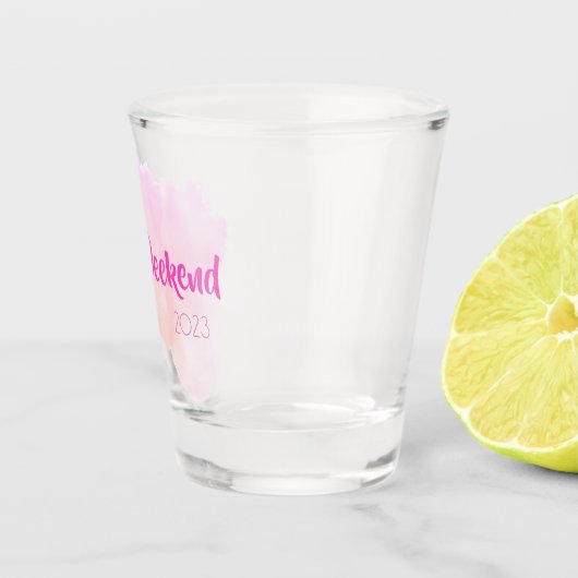 ガールズウィークエンドピンクウォーターカラーおもしろいカスタムギフト ショットグラス (右)