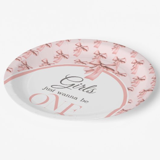 ガールズジャストワンピンクボウファースト誕生日 ペーパープレート (アングル)