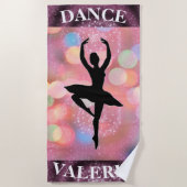 ガールズダンスバレリーナプラムスパークルカラーブラスト ビーチタオル (正面)