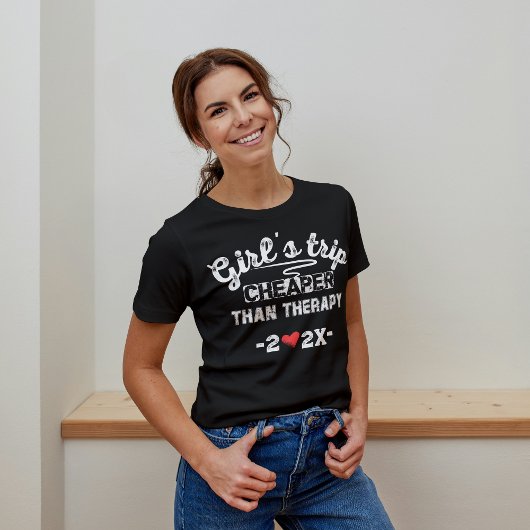 ガールズトリップはセラピーより安い 2026 Tシャツ