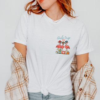 ガールズトリップフラミンゴポケットサイズデザイン Tシャツ