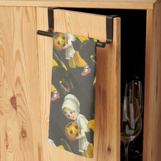 ガールズパンプキンキャットヴィンテージハロウィーン キッチンタオル (三つ折り)