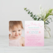 ガールズピンクグラデーションの最初の誕生日パーティー 招待状 (スタンド正面)