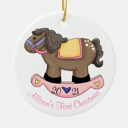 ガールズロッキングホースベビーの初めてのクリスマス セラミックオーナメント (正面)