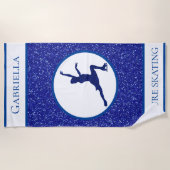 ガールズ姿スケートで滑るスパークルパーソナライズされた ビーチタオル (正面)