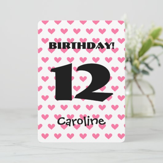 ガールズ12誕生日名前をカスタムするW11モダンハート 招待状 (スタンド正面)
