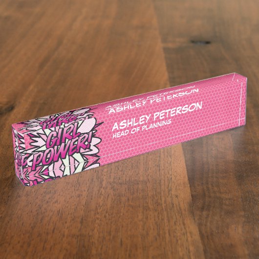 ガールパワーおもしろいレトロ漫画ブックピンク デスクネームプレート (側面)