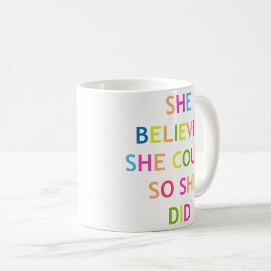ガールパワーやる気を起こさせる/感動的引用文 コーヒーマグカップ (正面右)