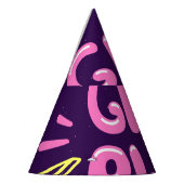 ガールパワーフェミニストのスローガン、バイオレットの背景。 パーティーハット (左)