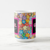 ガールパワー |ピンクガーリーの美しい山花女性 コーヒーマグカップ (中央)