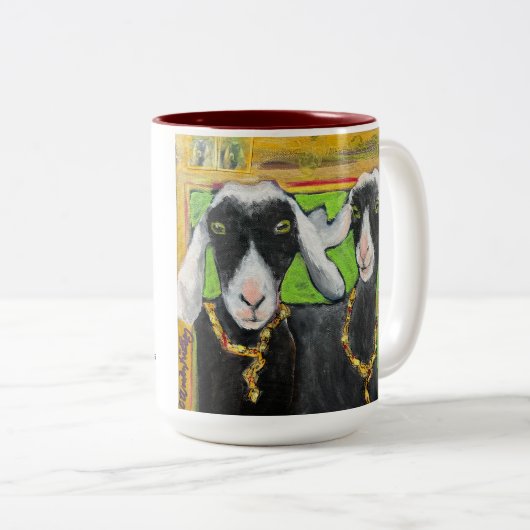 ガールフレンドのヤギおもしろいマグ – すべてのカップでヤギ！ ツートーンマグカップ (正面右)