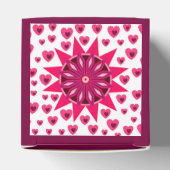 ガールフレンドの彼氏の友人への愛のバレンタインギフト フェイバーボックス (上部)