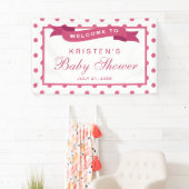 ガールベビーシャワーピンクガーリー水玉模様リボン 横断幕 (インサイチュ)