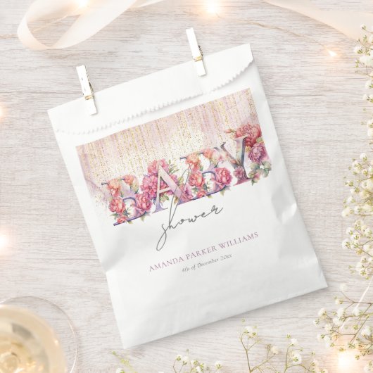 ガールベビーシャワーフローラパーソナライズされた文字 フェイバーバッグ (クリップ留めされた状態)
