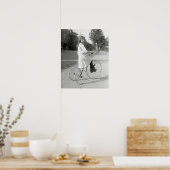 ガールライディング三輪車， 1917.ヴィンテージ写真 ポスター (キッチン)