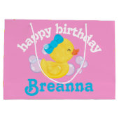 ガールラバーダッキー（アヒルちゃん）パーソナライズされた誕生日 ラージペーパーバッグ (裏面)