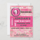 ガール迷彩柄戦争バースデーパーティ招待状 招待状 (正面)