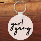 ガール集団 |かわいいピンクの女の子パワーモダンフェミニスト キーホルダー (正面)