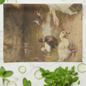 ガール食べ物を与えズ・ダックス(by Frederick Morgan) キッチンタオル (折り畳み)