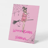 ガール10代のウィッチベイブハローウィンパーティスナック 台座サイン (正面)