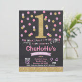 ガール1st誕生日招待状ピンク&金ゴールド紙吹雪 招待状 (スタンド正面)