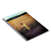 ガール、イエロードレス、ゴールデンフィールドスパイラルノートブック ノートブック (右側)