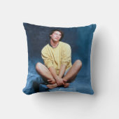 キアヌは若い人を救う クッション (正面)