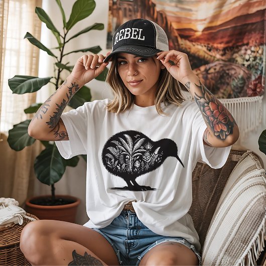 キウイの鳥と在来植物 Tシャツ