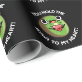 キウイを私のハートフルーツプンダークBgに保持 ラッピングペーパー (ロールコーナー)