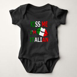 キスして私はイタリア人Tシャツ ベビーボディスーツ