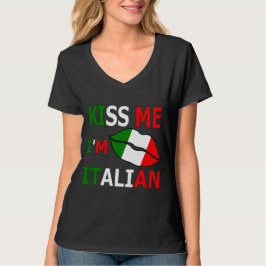 キスして私はイタリア人Tシャツ Tシャツ
