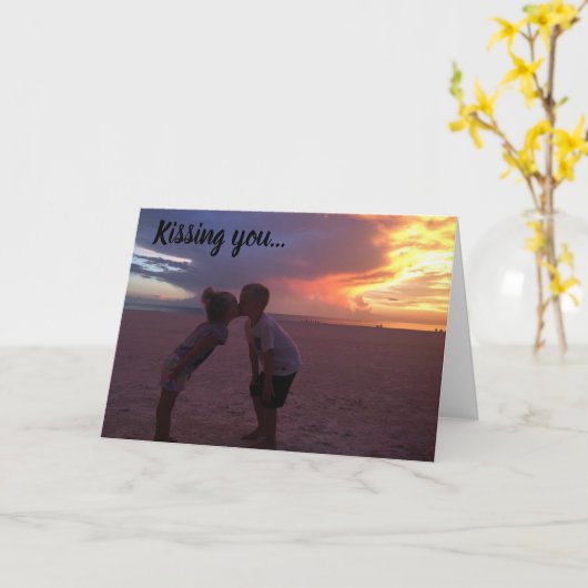 **キスすることが私の最も好きなこと** カード (黄色い花)