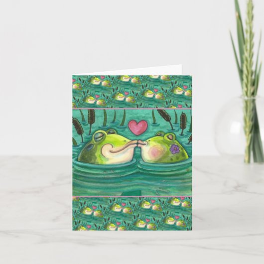 キスするカエルたち カラフルでキュートな池のロマンス、無地 カード (正面)