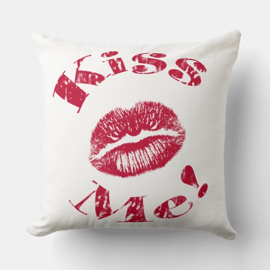 キスだ！赤い唇 クッション (正面)