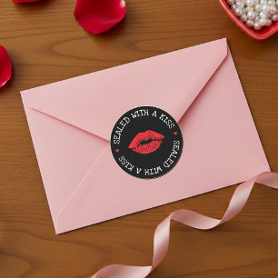 キスで封印された ブラック&レッドのリップ バレンタインデー ラウンドシール