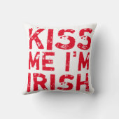 キスの私はアイリッシュセントパトリックの日の唇シャムロック クッション (裏面)