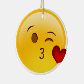 キスのemojiのステッカーを吹いて下さい セラミックオーナメント (右)