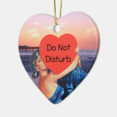 キスをするなカップルのドア・ハンガー セラミックオーナメント (左)
