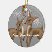 キスをするなトナカイ; 結婚した私達の初めてのクリスマス セラミックオーナメント (左)