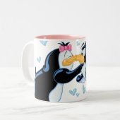 キスをするなペンギンのコーヒー・マグ ツートーンマグカップ (正面左)