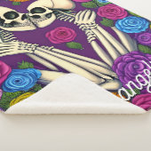 キスをするフローラ林に囲まれたスケルトン シェルパブランケット (3/4)