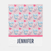 キスをする水玉模様 フリースブランケット (正面)