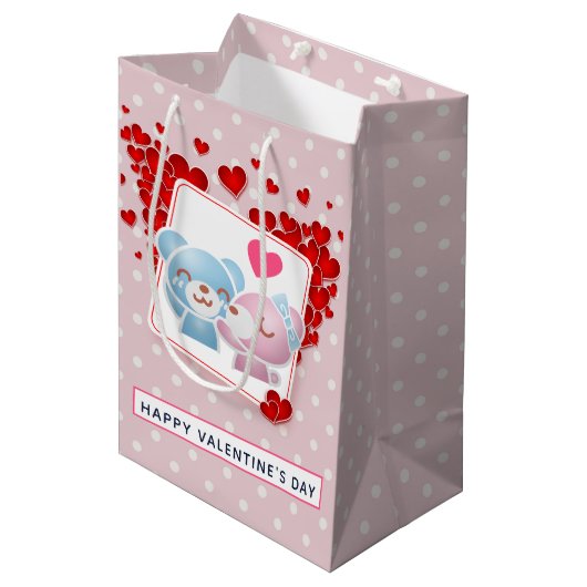 キスをする赤いハート付き ミディアムペーパーバッグ (正面アングル)