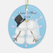 キスをする雪だるま結婚したの初めてのクリスマス セラミックオーナメント (左)