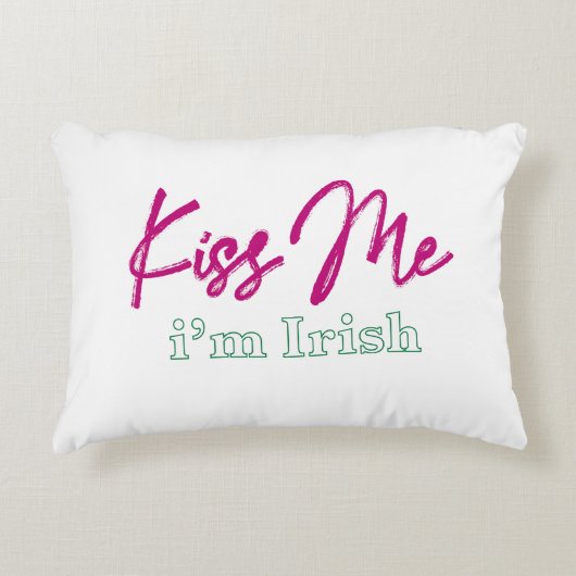 キスアイリッシュのTシャツ アクセントクッション (正面)