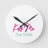 キスアイリッシュのTシャツ ラウンド壁時計 (正面)