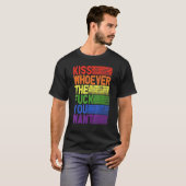 キスゲイレズビアンサポートBe Yourselfプライド月 Tシャツ (正面フル)